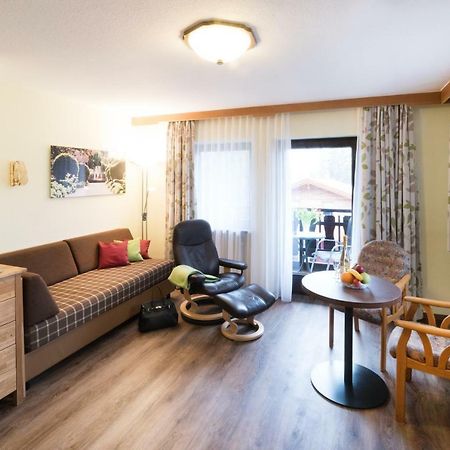 Hotel Garni Vier Jahreszeiten Bad Füssing Exteriör bild