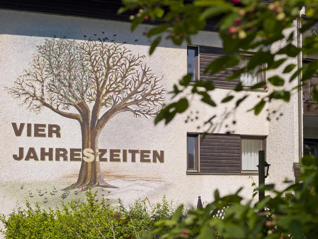 Hotel Garni Vier Jahreszeiten Bad Füssing Exteriör bild
